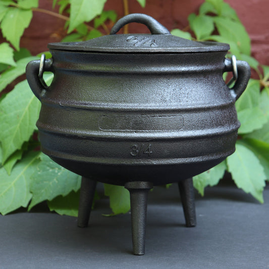 3/4 Potjie Cauldron - 13 Moons